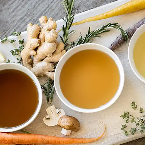 Dancing with Lines: Dynamic Line Art Expressions