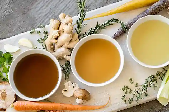 Dancing with Lines: Dynamic Line Art Expressions